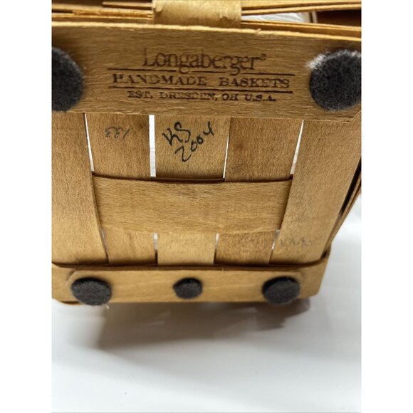 Longaberger Basket with Wooden Lid and Protector‎ 2004 Handmade Basket - Picture 5 of 11